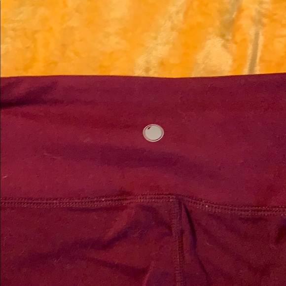 Maroon crop leggings - Picture 2 of 4